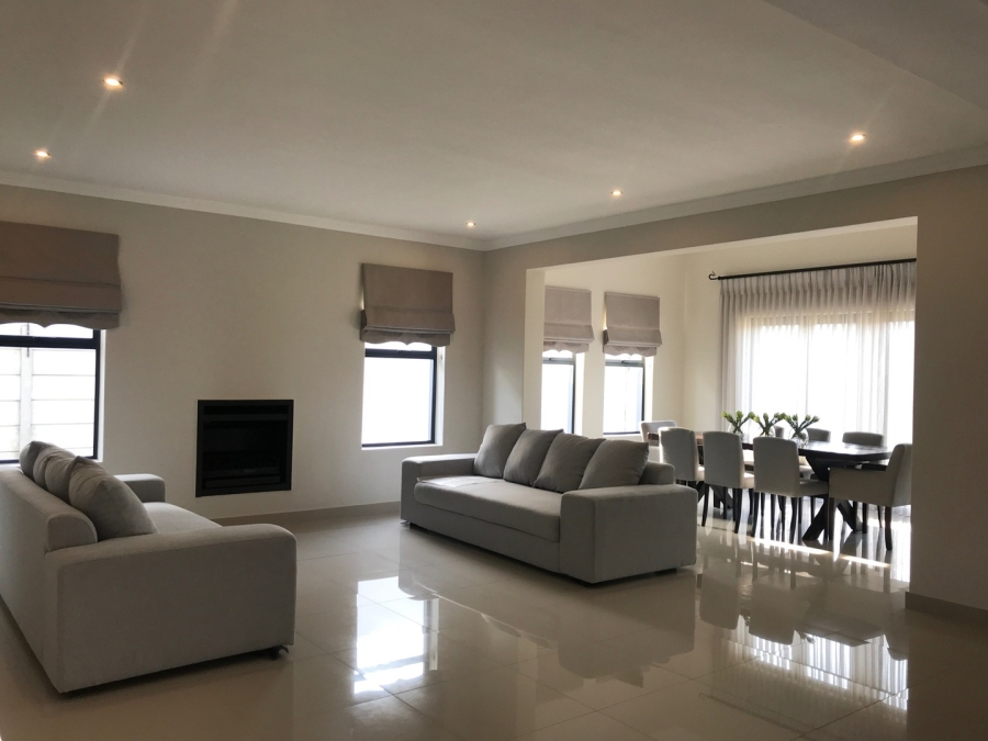To Let 4 Bedroom Property for Rent in Parklands North Western Cape